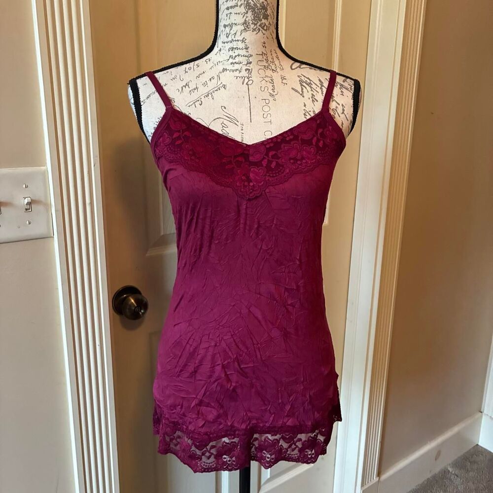 Dressbarn Women's Burgundy Vest